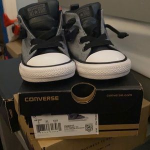 Toddler boy converse sneakers-size 5